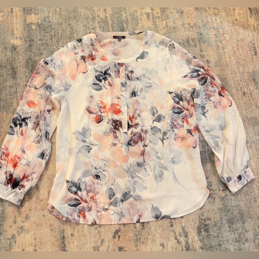 NYDJ sheer floral top. Size large